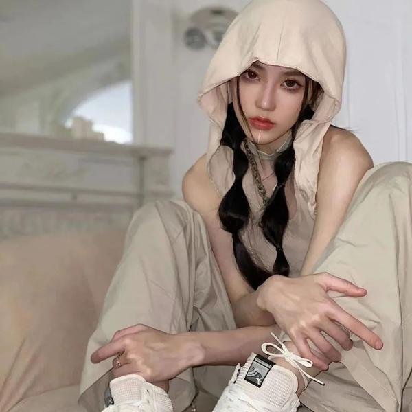 诈骗女神海报